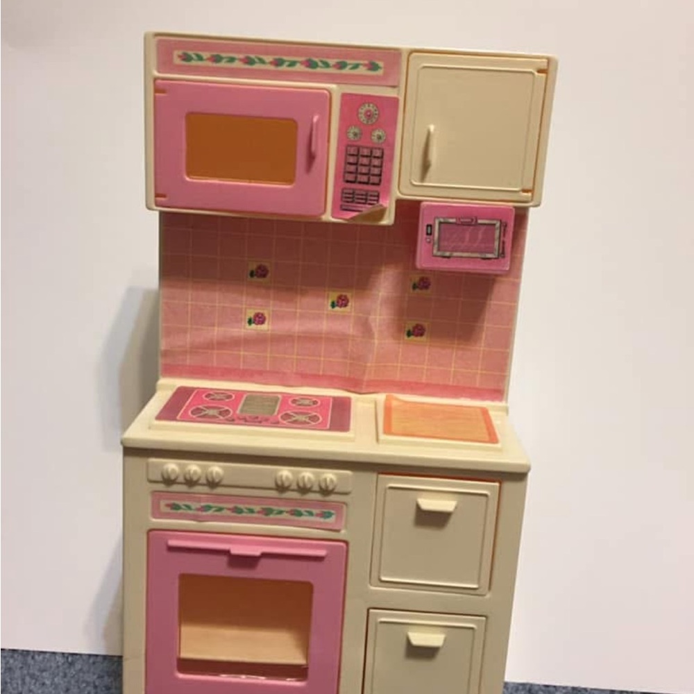 Vintage Barbie Sweet Ross Kitchen Set in Pink and Cream